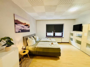 Harmony - Ganzes Appartement 3 Schlafzimmer City Meiningen